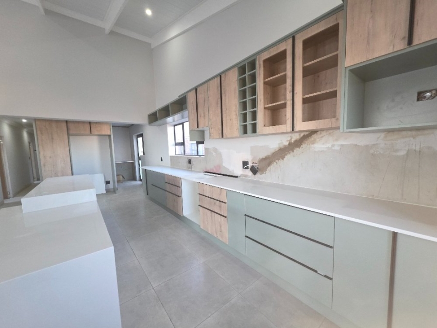 3 Bedroom Property for Sale in Dana Bay Western Cape